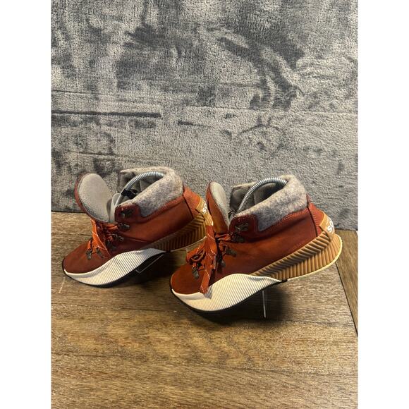 Sorel Women's Out 'N About III Conquest Waterproof Boot Warp Red Rust Size 7.5 - Picture 4 of 8